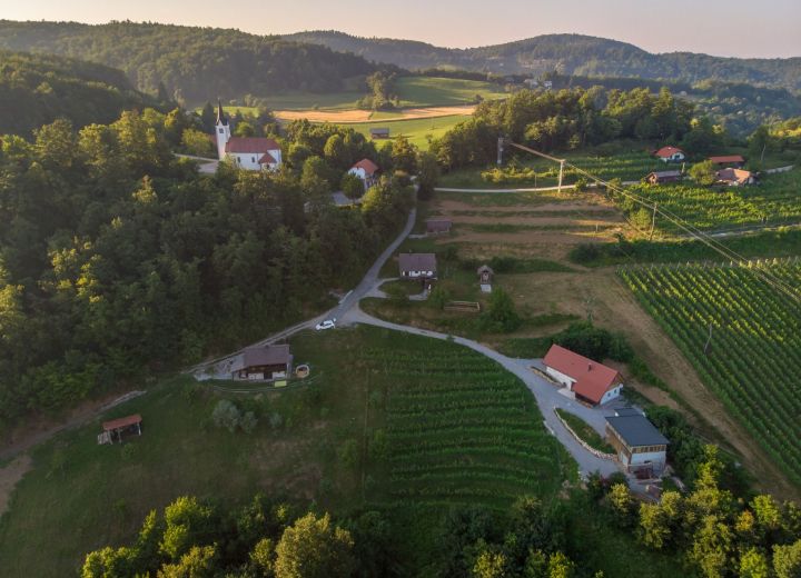 Matjaževa domačija- Zidanice Škatlar 1, 2 in 3