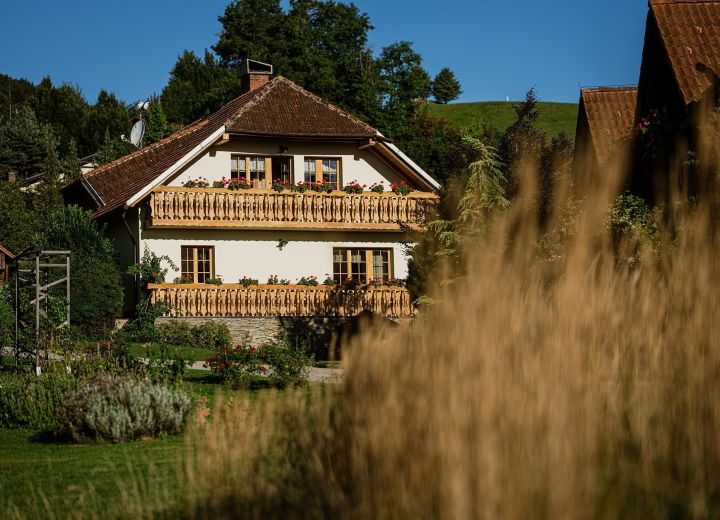 URŠKA