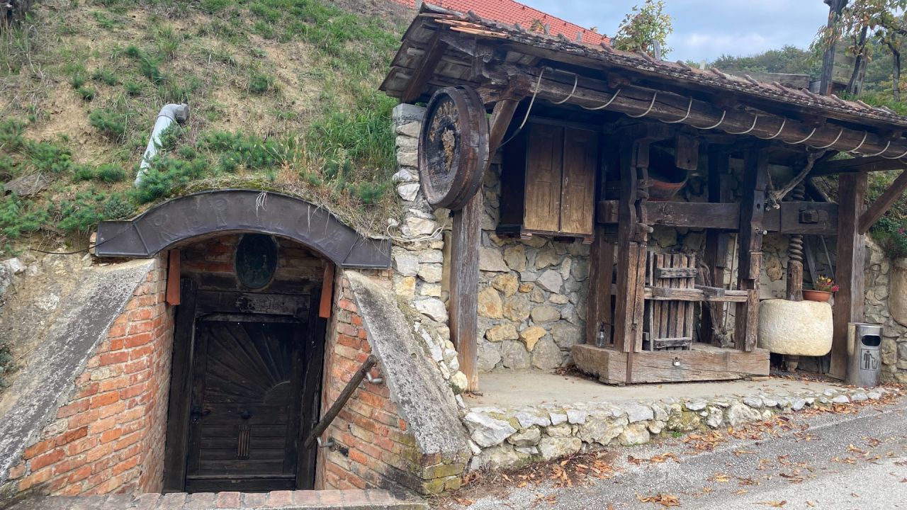 Vhod v repnico kmetije Najger na Bizeljskem.