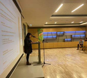 Predsednica nadzornega odbora, Slavica Grobelnik predstavi finančno poročilo za 2021