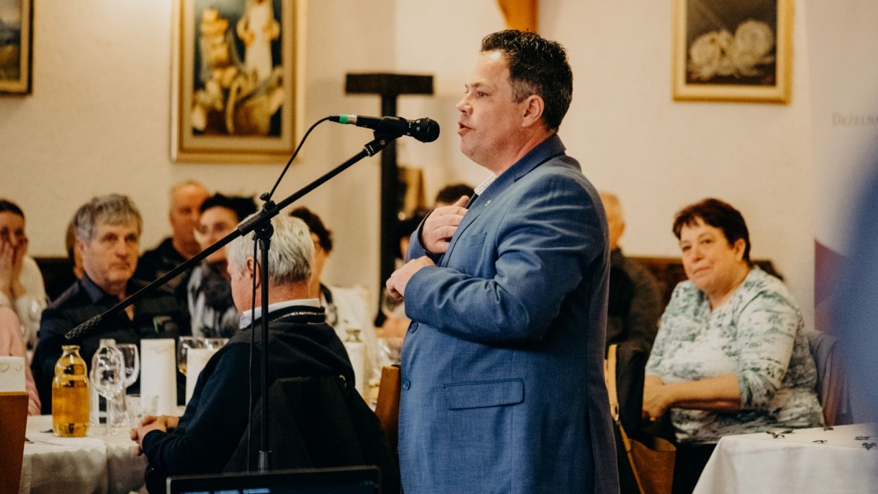 V imenu občine Dravograd je udeležnce pozdravil podžupan Robi Plimen
