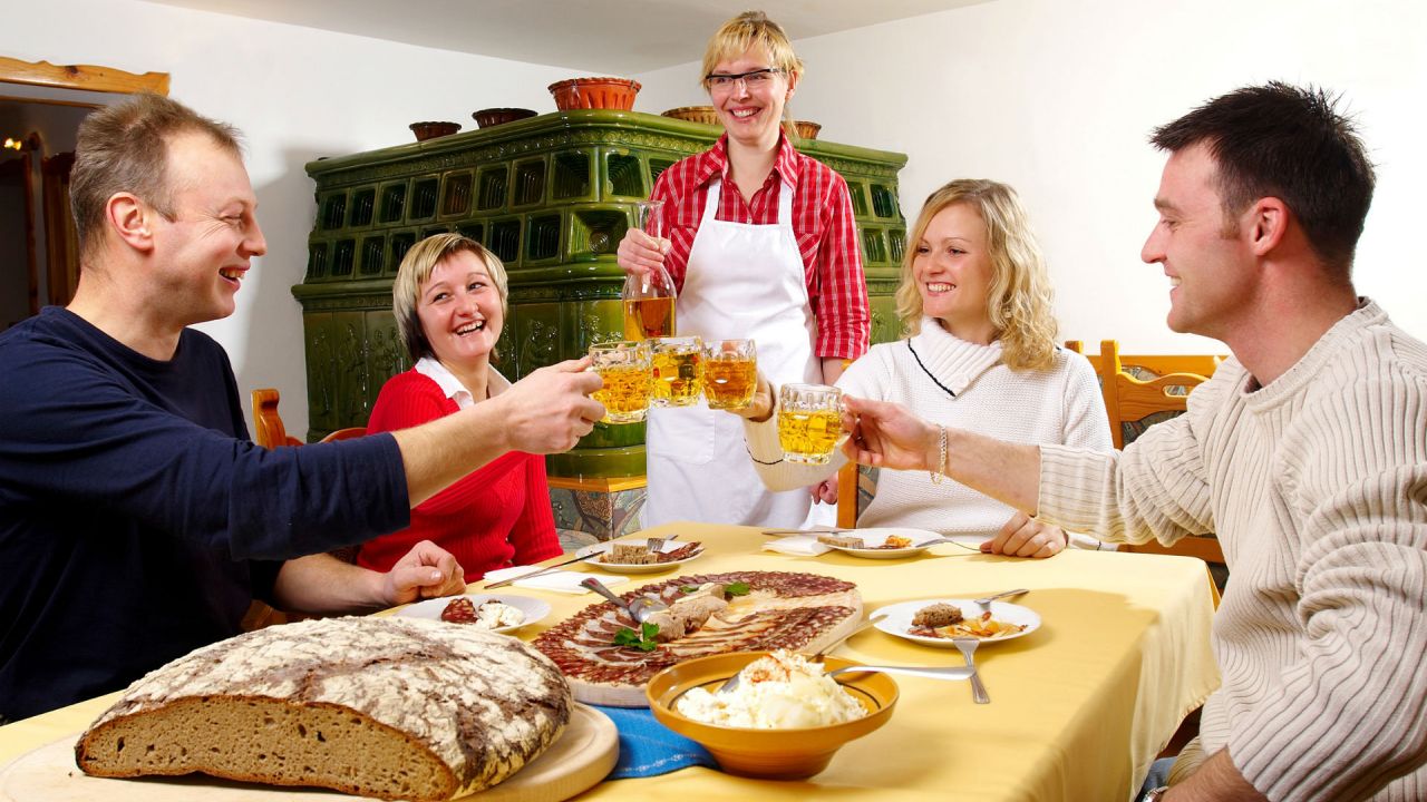Postrezba na turisticni kmetiji